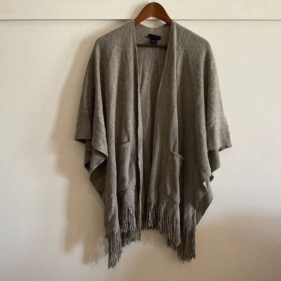 Steve Madden OSFM Brown Tan Fringe Knit Open Shawl Sweater - Picture 2 of 7